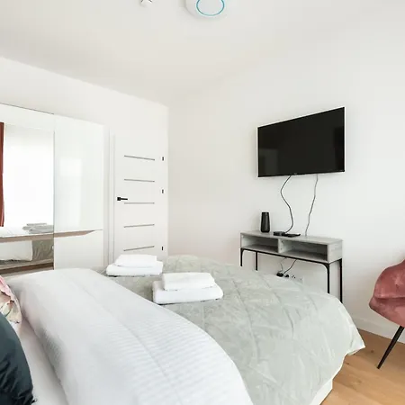 Brzeziny Deluxe Apartmán *