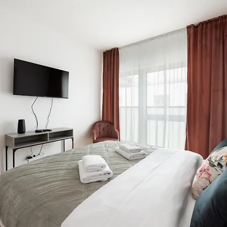 Brzeziny Deluxe By Bookinghost * Warschau