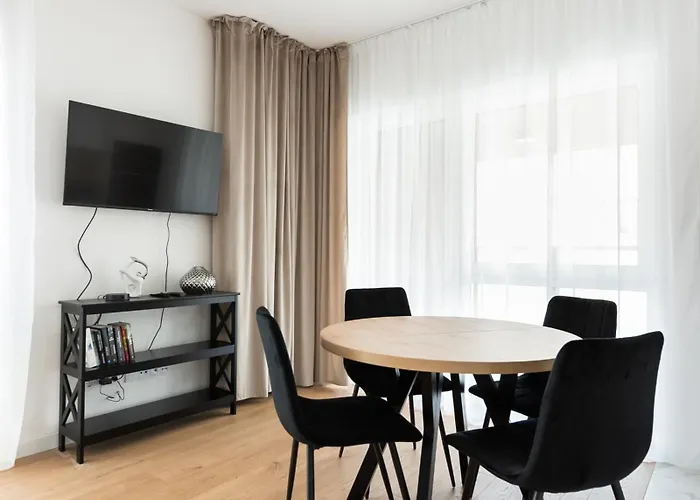 Brzeziny Deluxe By Bookinghost Διαμέρισμα Βαρσοβία